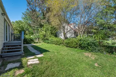 19 Alexander Ave, Bloomfield, NJ 07003 - Photo 3