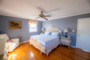 4 Charles Ct, Edison Twp., NJ 08820 - Photo 15