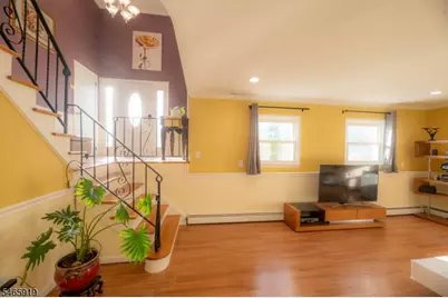 4 Charles Ct, Edison Twp., NJ 08820 - Photo 29