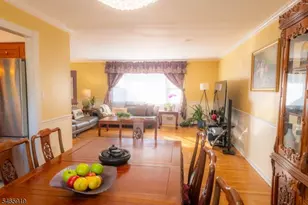 4 Charles Ct, Edison Twp., NJ 08820 - Photo 7