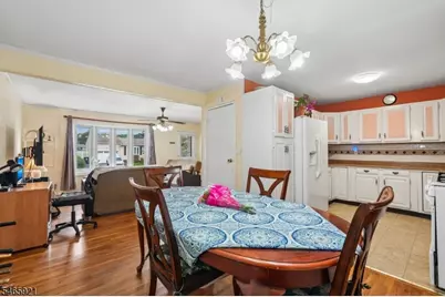 25 Lawrence Dr, Hackettstown, NJ 07840 - Photo 7