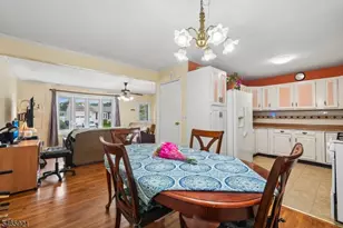 25 Lawrence Dr, Hackettstown, NJ 07840 - Photo 7