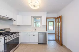 374 Park St, Montclair, NJ 07043 - Photo 9