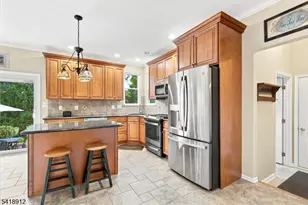 1709 Washington Valley Dr, Greenwich Township, NJ 08886 - Photo 15
