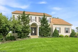 1709 Washington Valley Dr, Greenwich Township, NJ 08886 - Photo 3