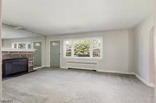 127 Warrenville Rd, Green Brook Township, NJ 08812 - Photo 5