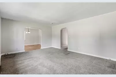 127 Warrenville Rd, Green Brook Township, NJ 08812 - Photo 7