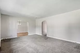 127 Warrenville Rd, Green Brook Township, NJ 08812 - Photo 7