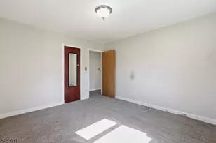127 Warrenville Rd, Green Brook Township, NJ 08812 - Photo 21