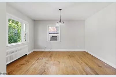 127 Warrenville Rd, Green Brook Township, NJ 08812 - Photo 9
