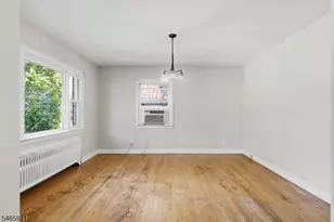 127 Warrenville Rd, Green Brook Township, NJ 08812 - Photo 9