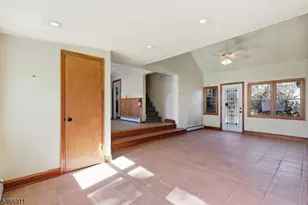 127 Warrenville Rd, Green Brook Township, NJ 08812 - Photo 15