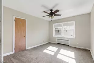 127 Warrenville Rd, Green Brook Township, NJ 08812 - Photo 19