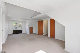 127 Warrenville Rd, Green Brook Township, NJ 08812 - Photo 27