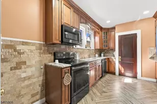 65 Harrison St, Belleville, NJ 07109 - Photo 9