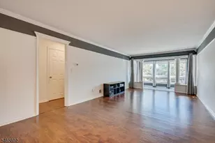 17 Sunrise Dr, Long Hill Township, NJ 07933 - Photo 7