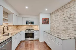 17 Sunrise Dr, Long Hill Township, NJ 07933 - Photo 3