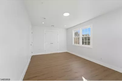 95 Rutherford Pl, North Arlington, NJ 07031 - Photo 23