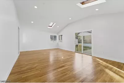 95 Rutherford Pl, North Arlington, NJ 07031 - Photo 19