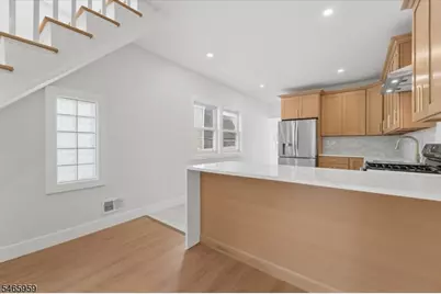 95 Rutherford Pl, North Arlington, NJ 07031 - Photo 5