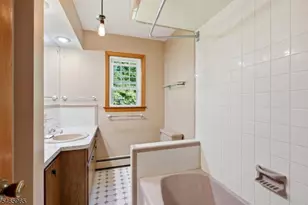 1170 Easton Ave, Franklin Township, NJ 08873 - Photo 23