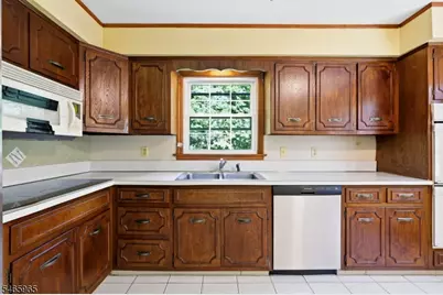 1170 Easton Ave, Franklin Township, NJ 08873 - Photo 15