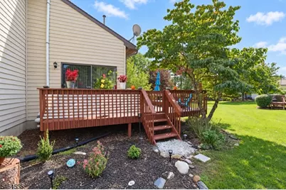 1 Sparrow Cir, Hampton Township, NJ 07860 - Photo 25
