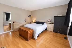 1 Sparrow Cir, Hampton Township, NJ 07860 - Photo 17