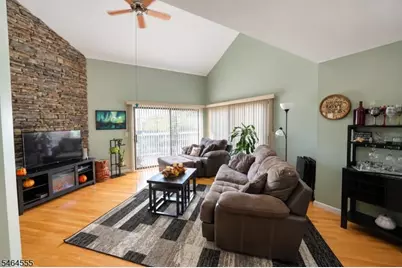 1 Sparrow Cir, Hampton Township, NJ 07860 - Photo 13