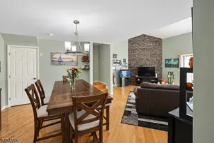 1 Sparrow Cir, Hampton Township, NJ 07860 - Photo 11