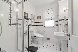 49 Laurel Rd, Franklin Township, NJ 08540 - Photo 19