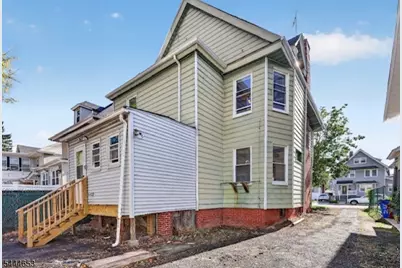 389 N Maple Ave, East Orange, NJ 07017 - Photo 3