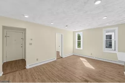 29 Goodwin Ave, Newark, NJ 07112 - Photo 17