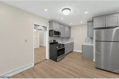 29 Goodwin Ave, Newark, NJ 07112 - Photo 7