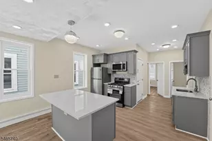 29 Goodwin Ave, Newark, NJ 07112 - Photo 21