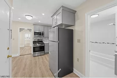 29 Goodwin Ave, Newark, NJ 07112 - Photo 5