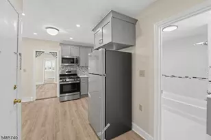 29 Goodwin Ave, Newark, NJ 07112 - Photo 5