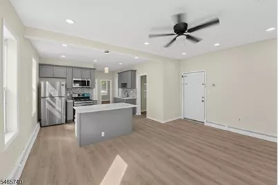 29 Goodwin Ave, Newark, NJ 07112 - Photo 33