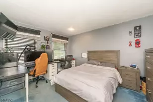 195 Vreeland Rd, West Milford, NJ 07480 - Photo 17