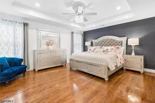 1019 Bishop Evans Way, Linden, NJ 07036 - Photo 9