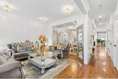 1019 Bishop Evans Way, Linden, NJ 07036 - Photo 3