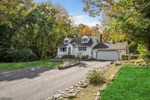 13 Holiday Ln, West Milford, NJ 07480 - Photo 3