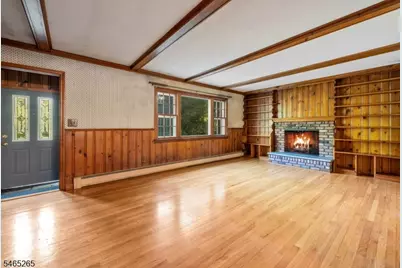 13 Holiday Ln, West Milford, NJ 07480 - Photo 5