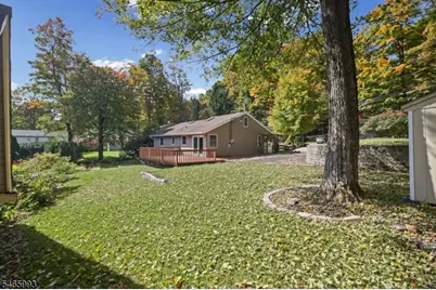 543 Terrace Dr, Vernon, NJ 07422 - Photo 25