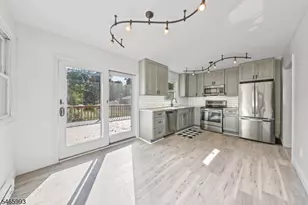 543 Terrace Dr, Vernon, NJ 07422 - Photo 9