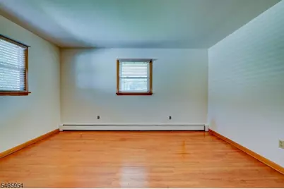129 Irvington Ave, Franklin Township, NJ 08873 - Photo 23
