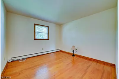 129 Irvington Ave, Franklin Township, NJ 08873 - Photo 27