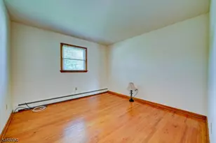 129 Irvington Ave, Franklin Township, NJ 08873 - Photo 27