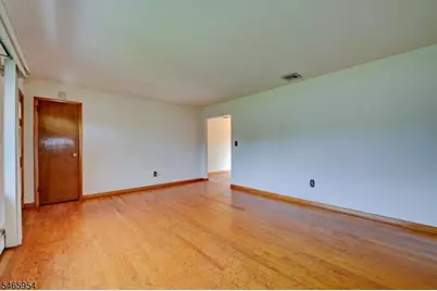 129 Irvington Ave, Franklin Township, NJ 08873 - Photo 11