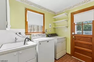 25 Wardle Ave, Berkeley Heights Township, NJ 07922 - Photo 17